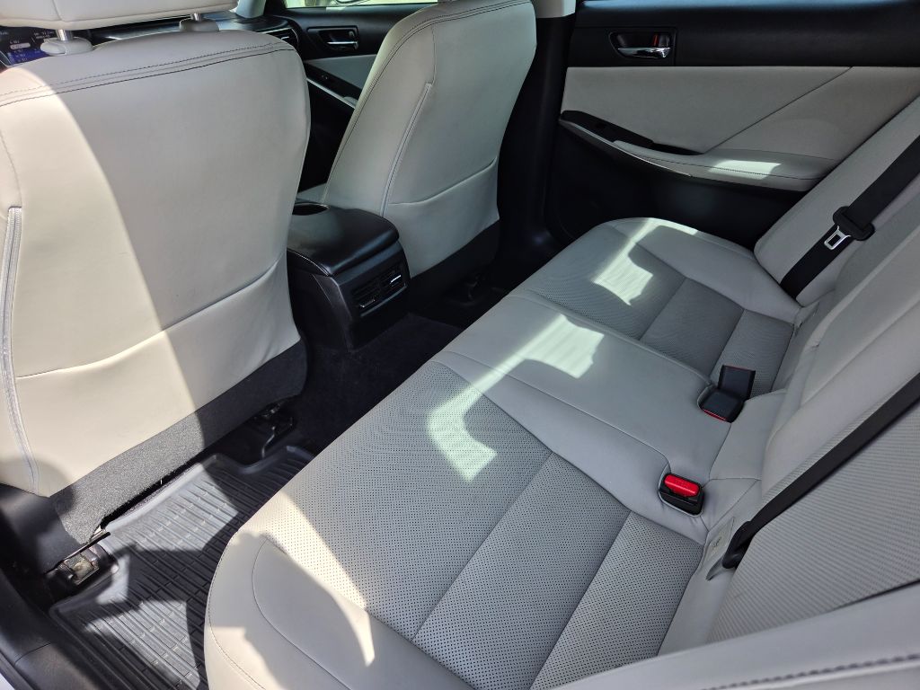 2014 Lexus IS - $9,750