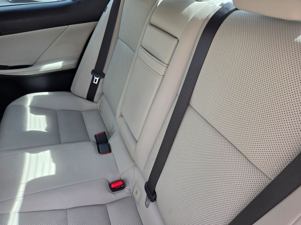 2014 Lexus IS - $9,750