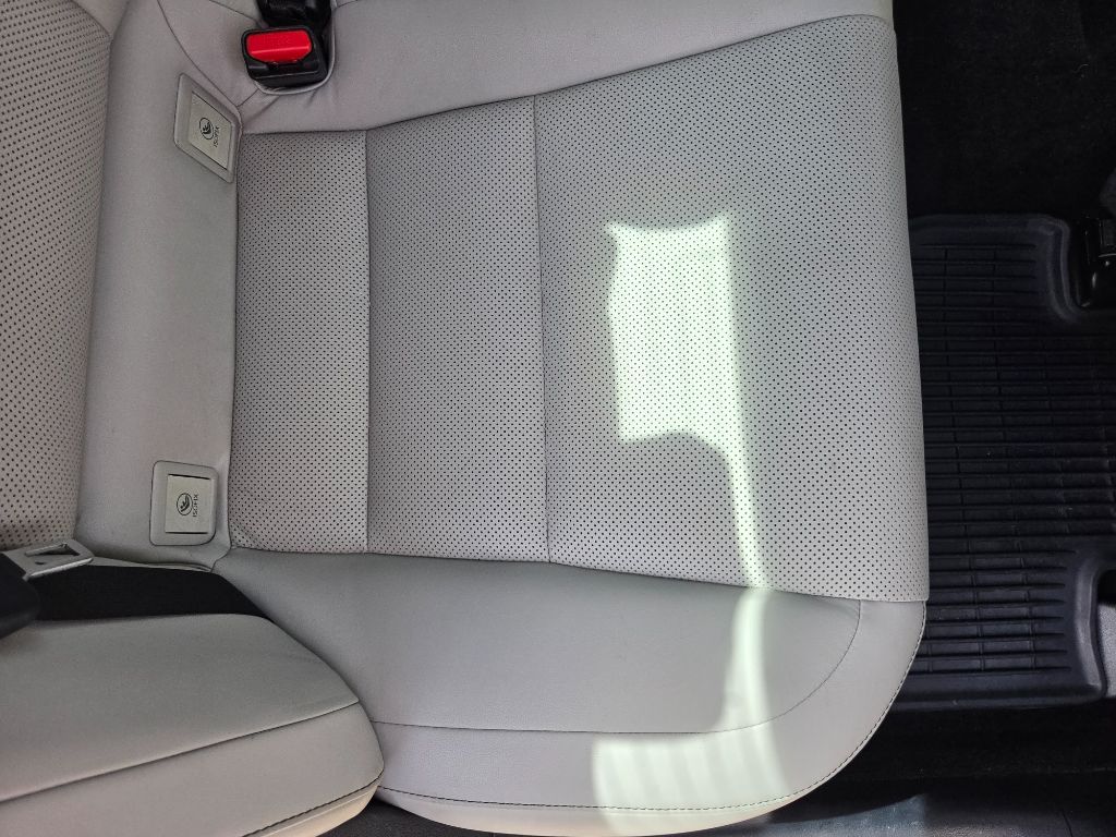 2014 Lexus IS - $9,750