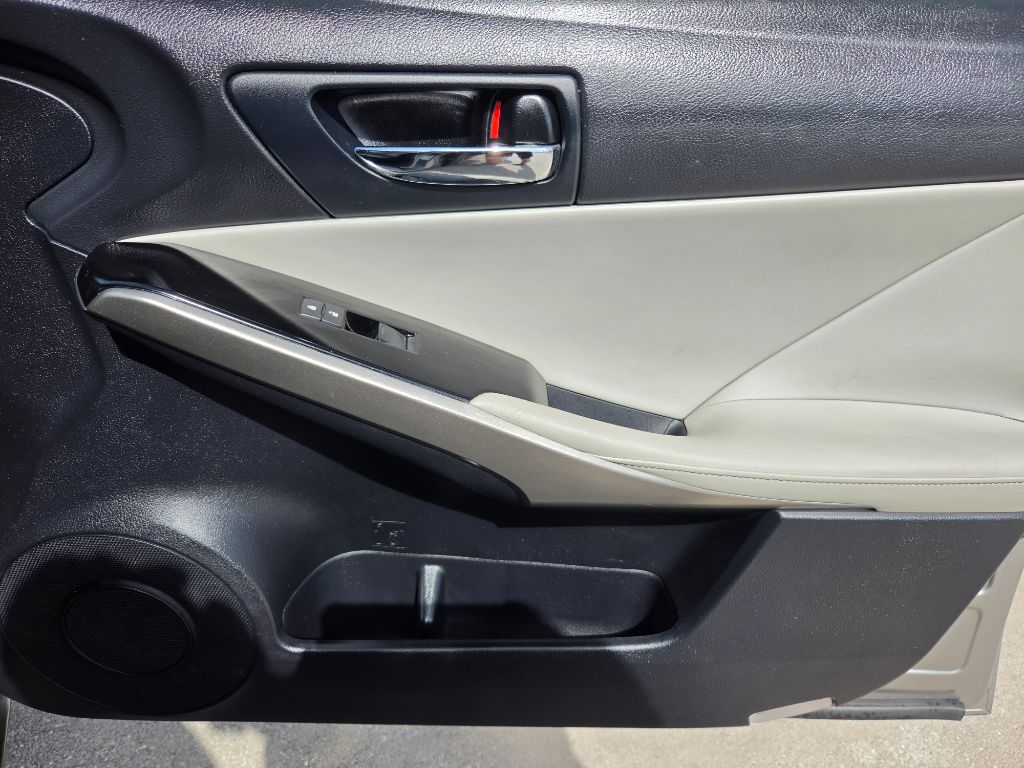 2014 Lexus IS - $9,750