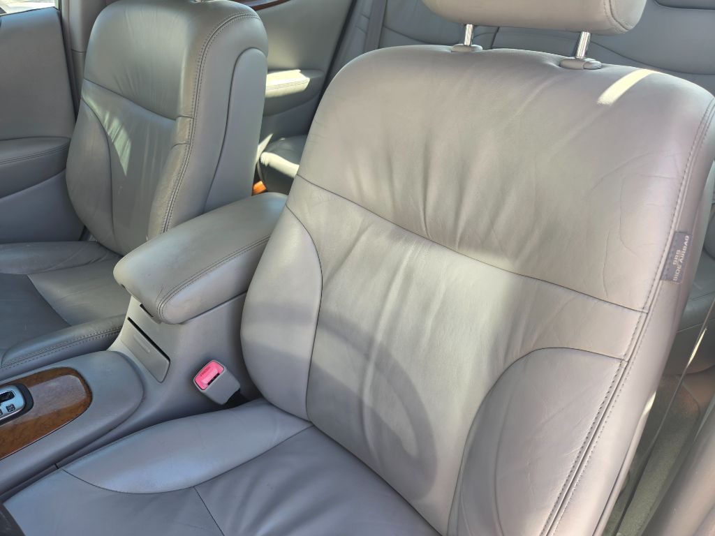 2005 Lexus ES - $6,750