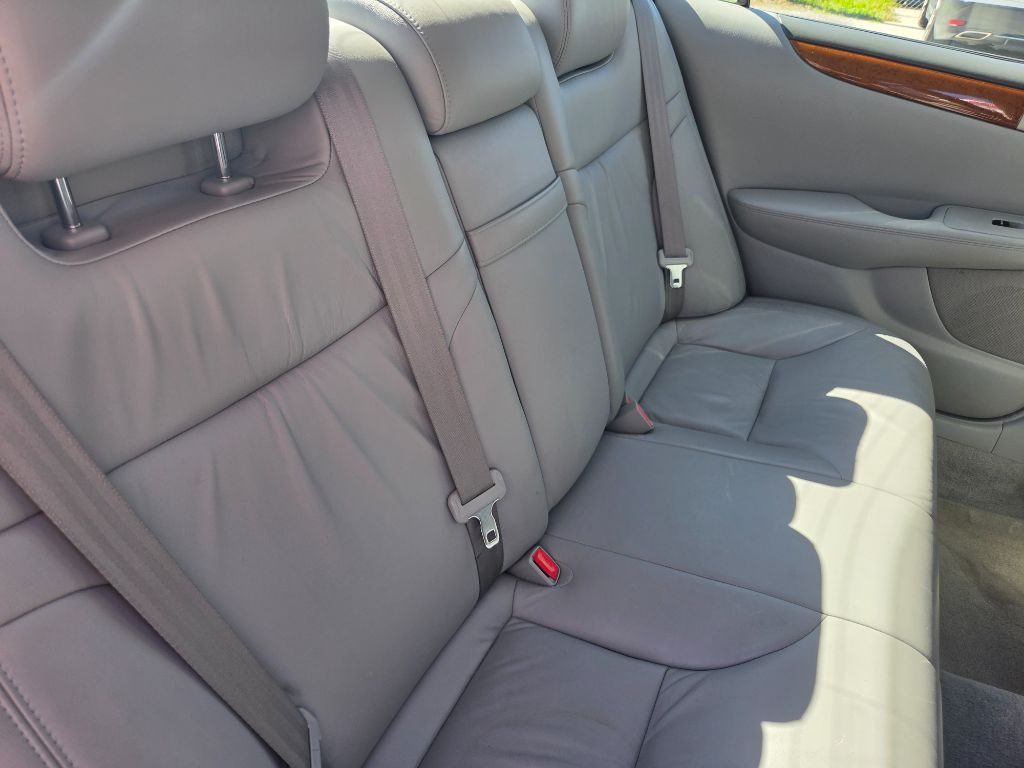 2005 Lexus ES - $6,750