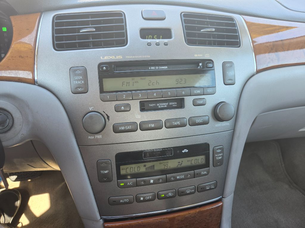 2005 Lexus ES - $6,750