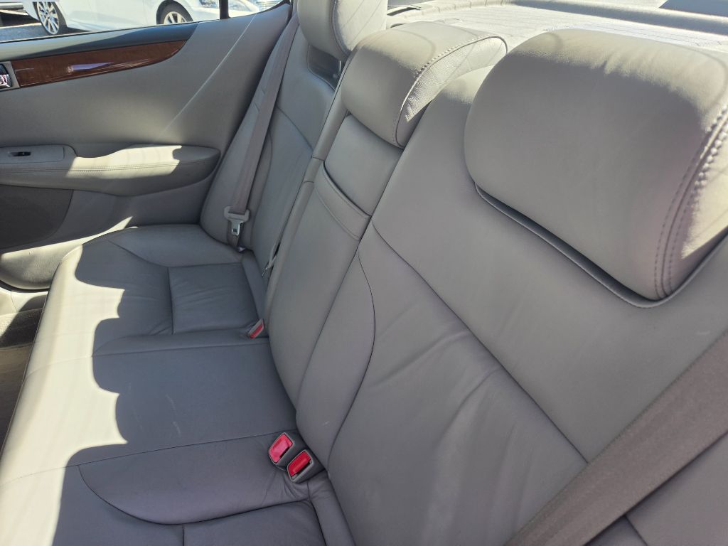 2005 Lexus ES - $6,750