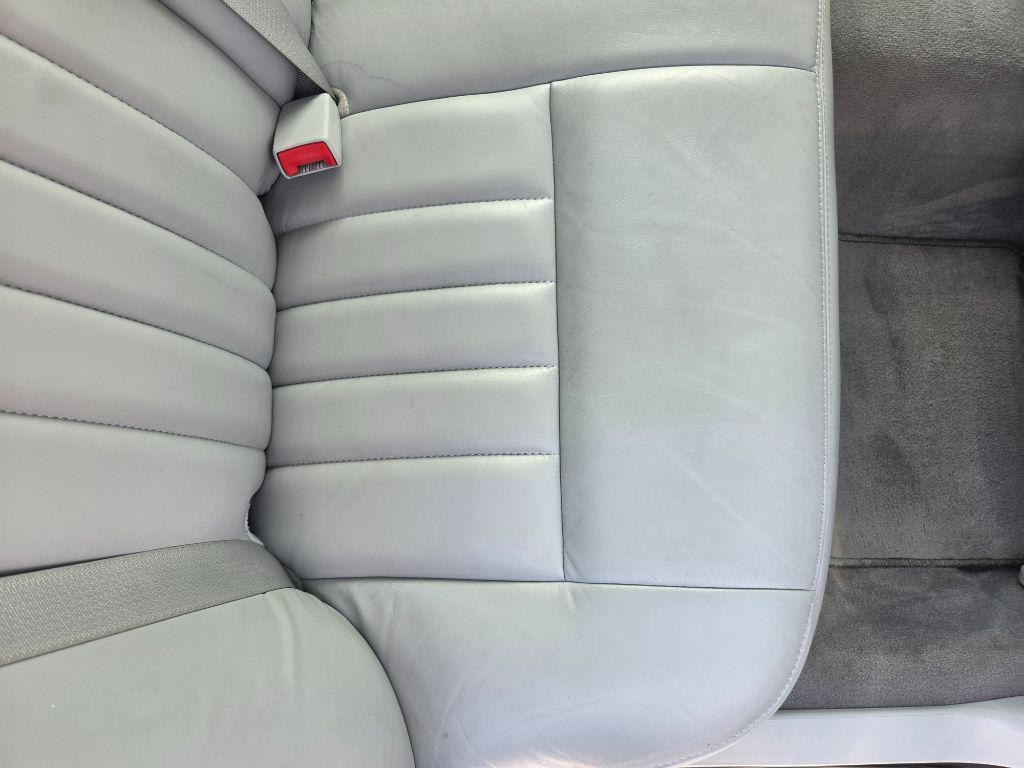 2005 Lincoln Town Car - $7,750