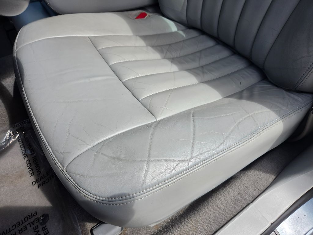 2005 Lincoln Town Car - $7,750