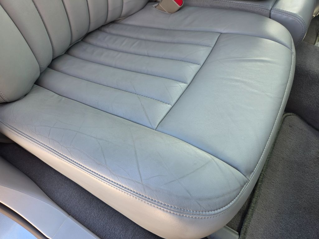 2005 Lincoln Town Car - $7,750