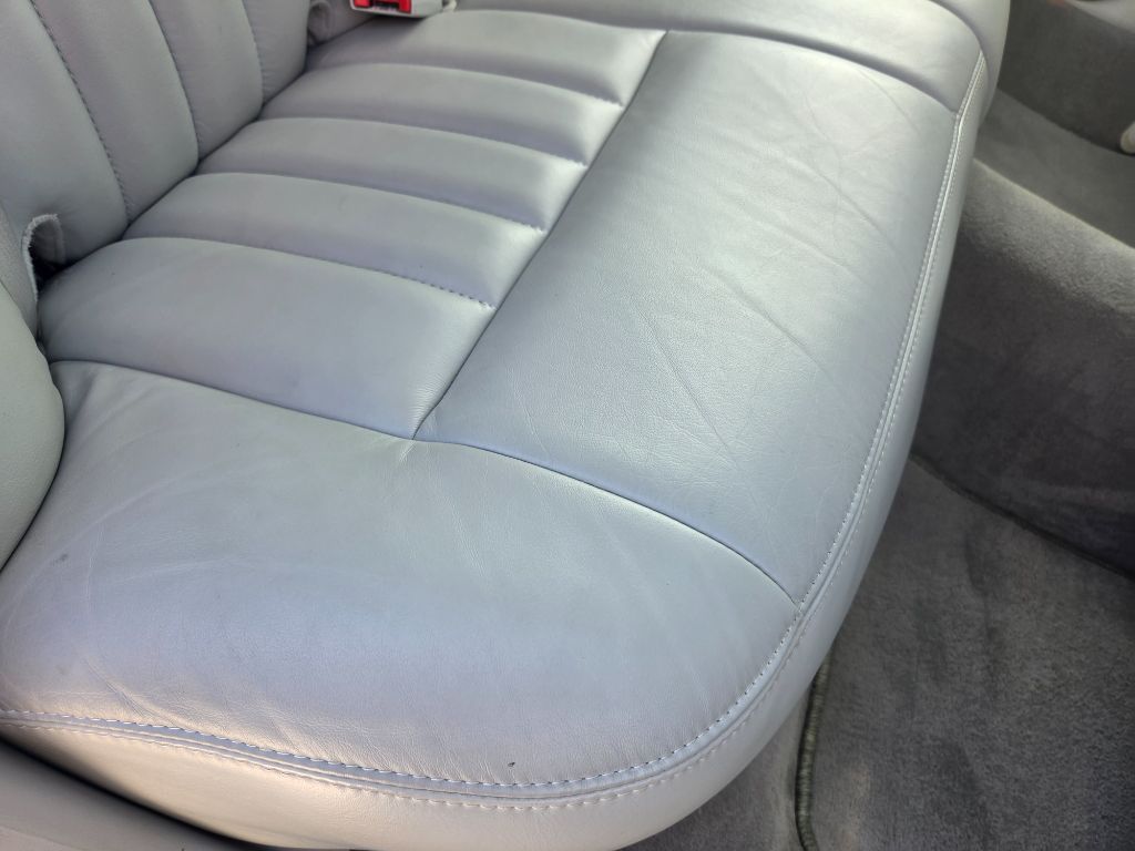 2005 Lincoln Town Car - $7,750