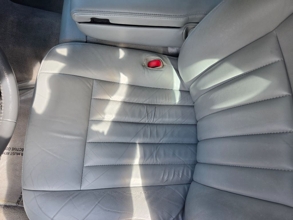 2005 Lincoln Town Car - $7,750