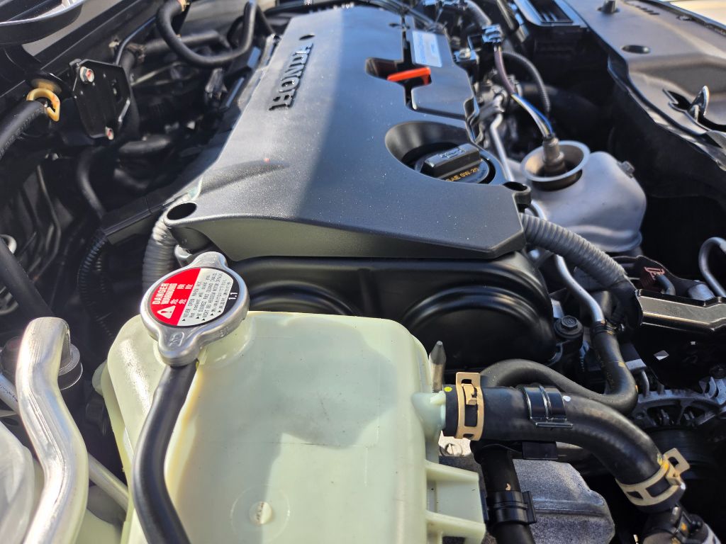 2016 Honda Civic - $8,750