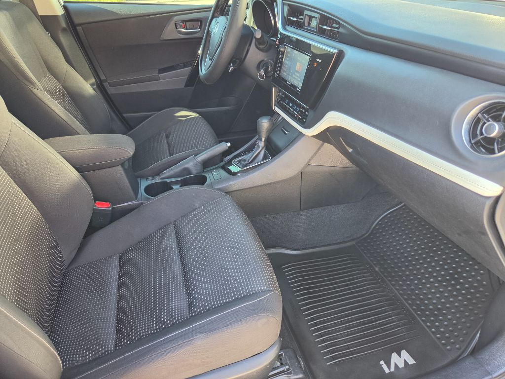 2016 Toyota Scion Im - $9,750
