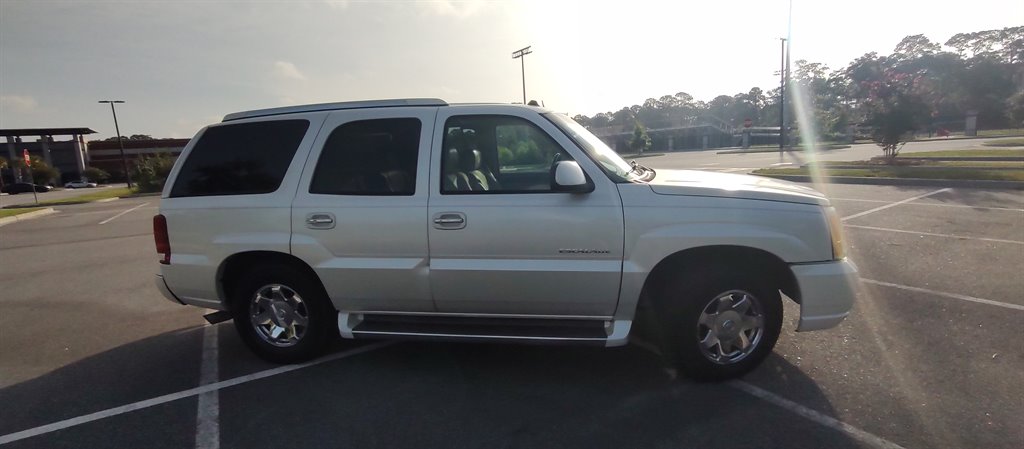 2005 Cadillac Escalade - $6,400