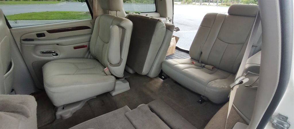 2005 Cadillac Escalade - $6,400
