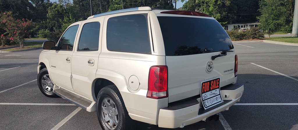 2005 Cadillac Escalade - $6,400