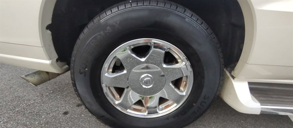 2005 Cadillac Escalade - $6,400