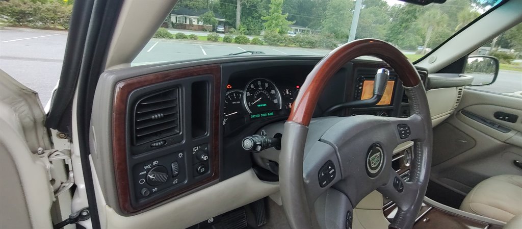 2005 Cadillac Escalade - $6,400