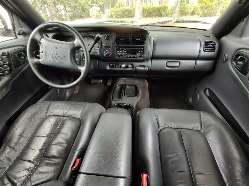 1999 Dodge Durango SLT photo