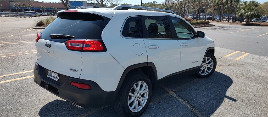 2015 Jeep Cherokee Latitude photo