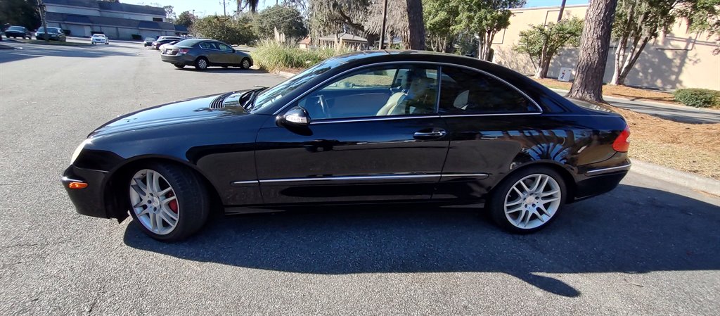 2009 Mercedes-Benz CLK-Class CLK350 photo