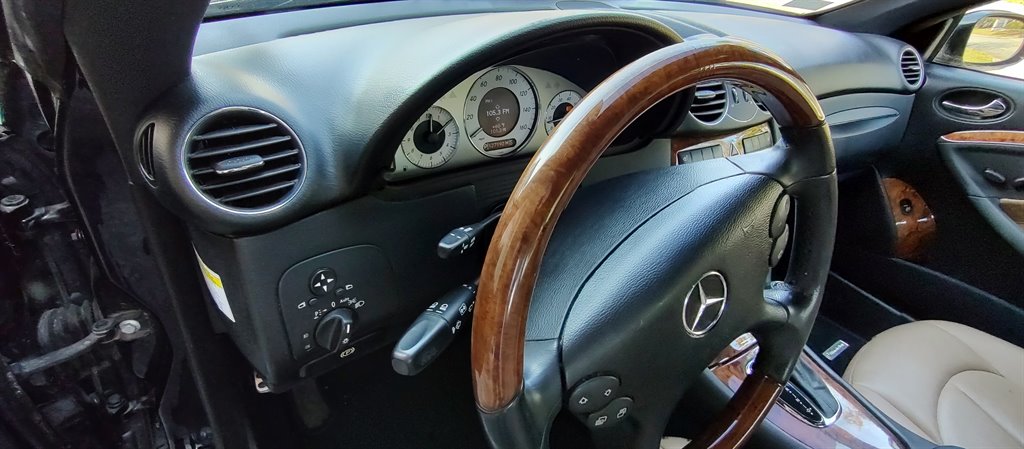 2009 Mercedes-Benz CLK-Class CLK350 photo