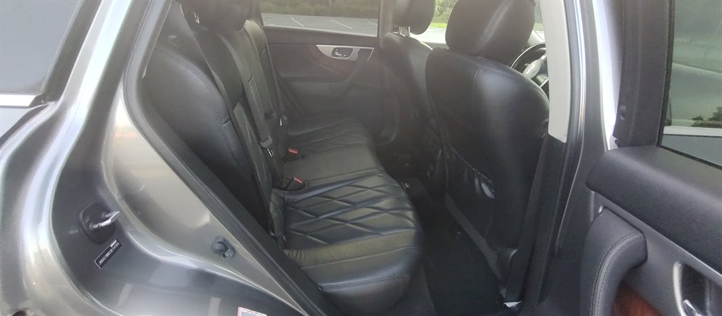 2012 INFINITI FX - $8,599