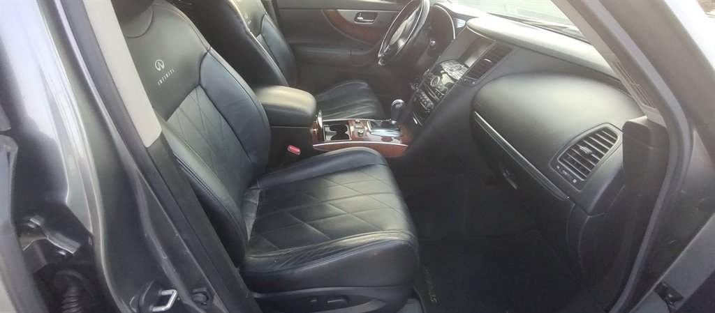 2012 INFINITI FX - $8,599