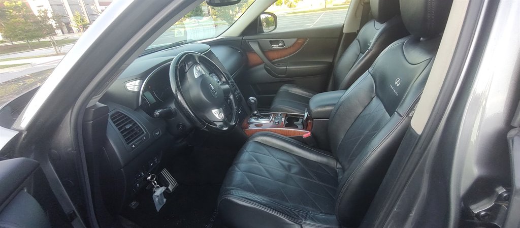 2012 INFINITI FX - $8,599