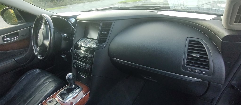 2012 INFINITI FX - $8,599