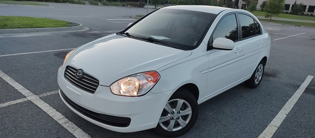 2011 Hyundai Accent - $6,599