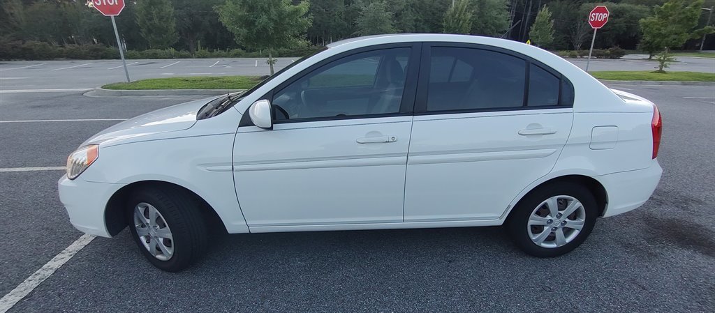2011 Hyundai Accent - $6,599