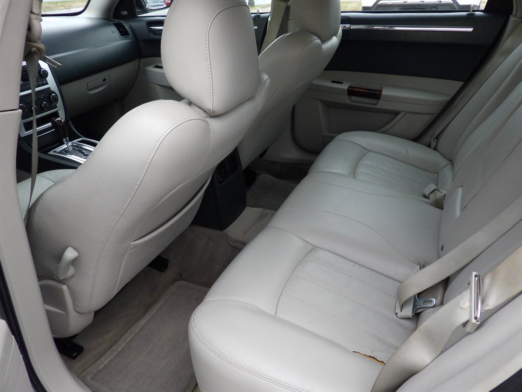 2006 Chrysler 300 C photo