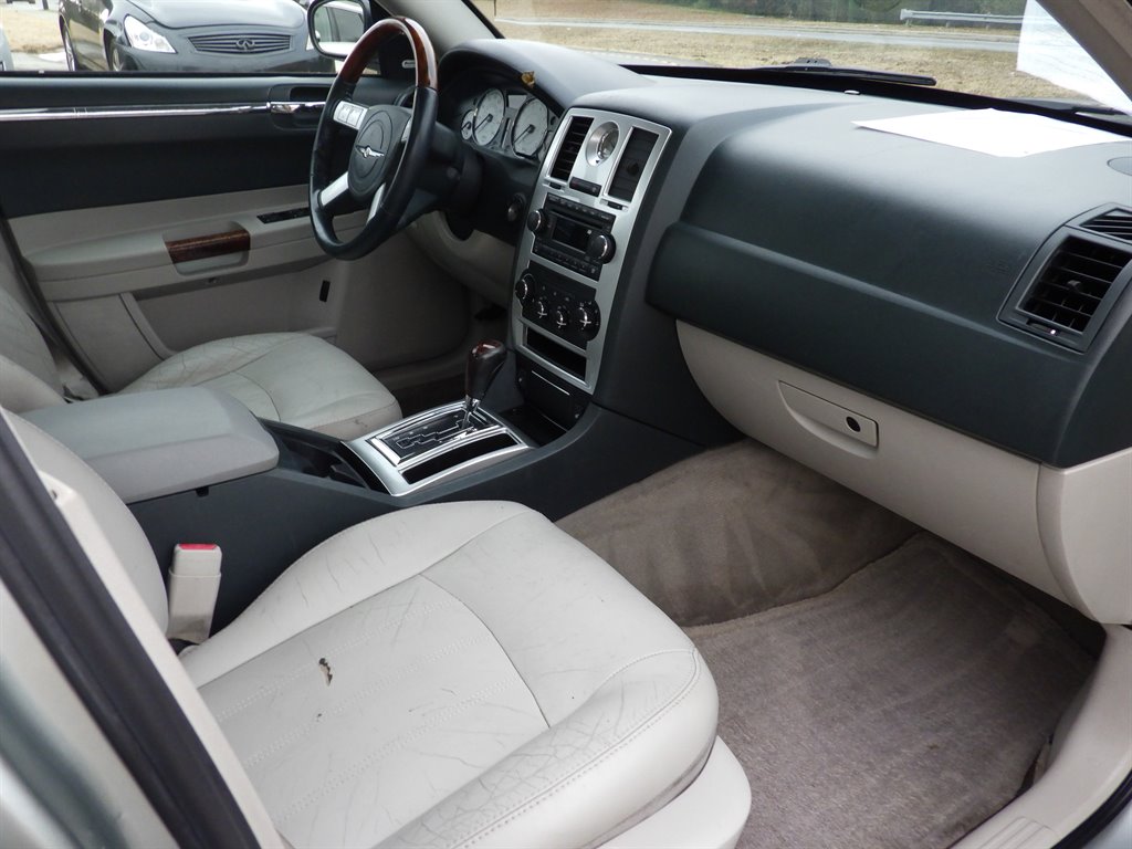 2006 Chrysler 300 C photo