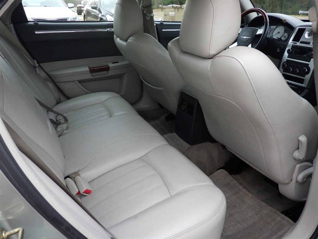 2006 Chrysler 300 C photo