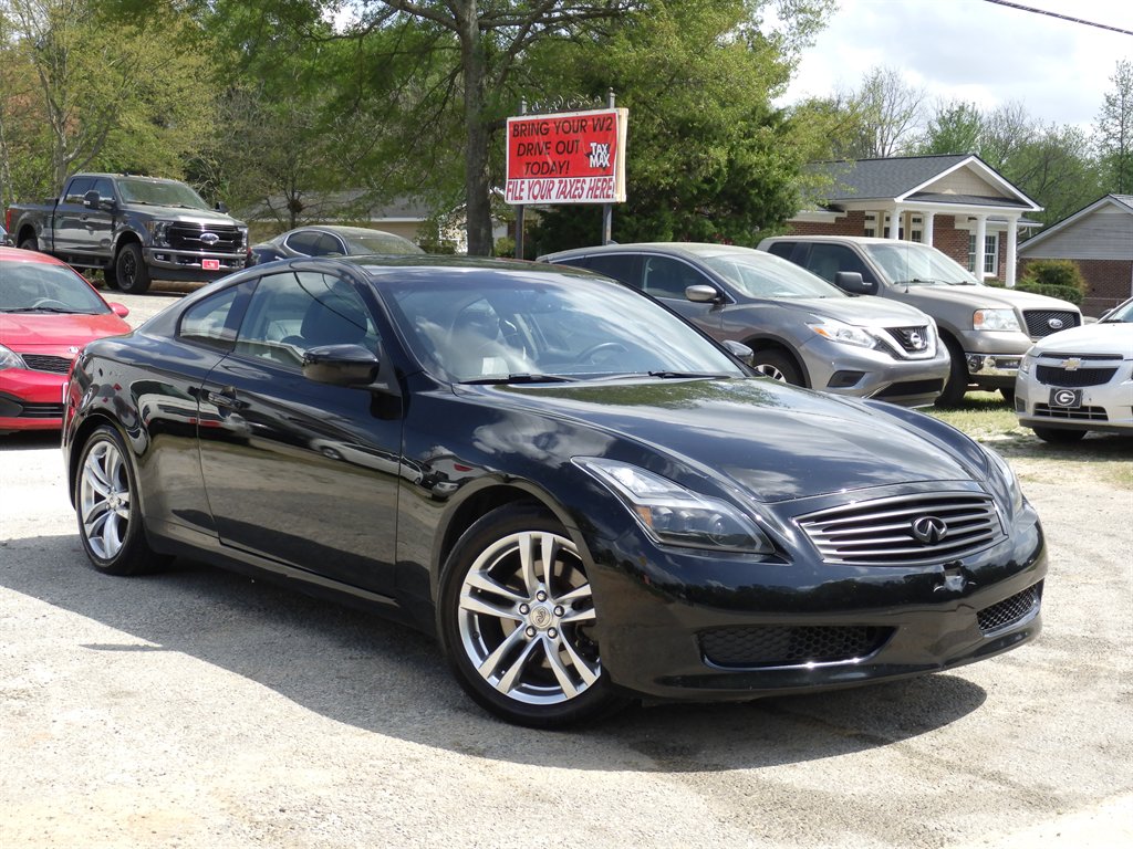 2009 Infiniti Integra photo