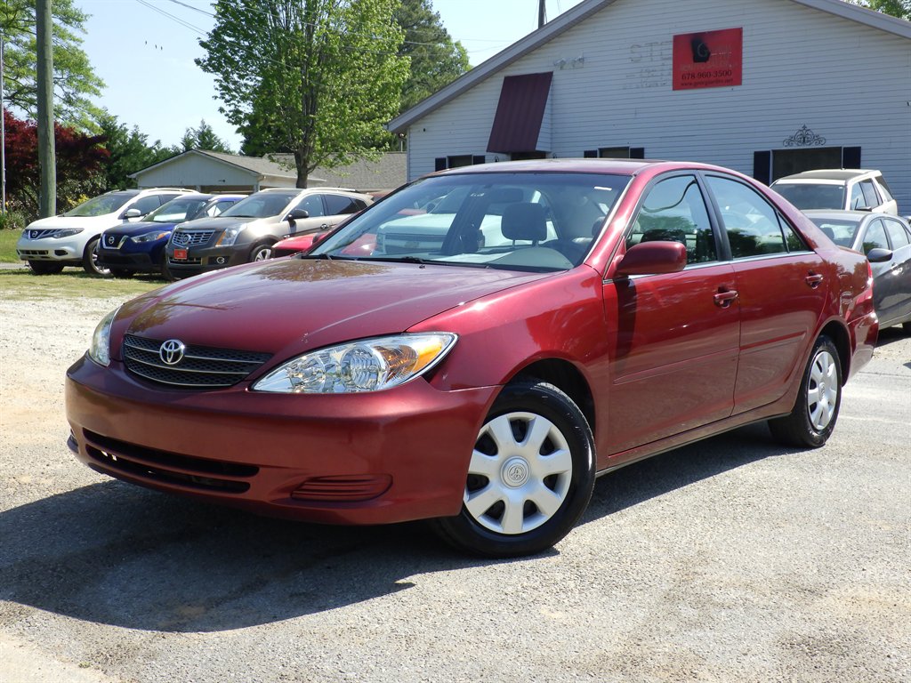 2003 Toyota Camry LE photo