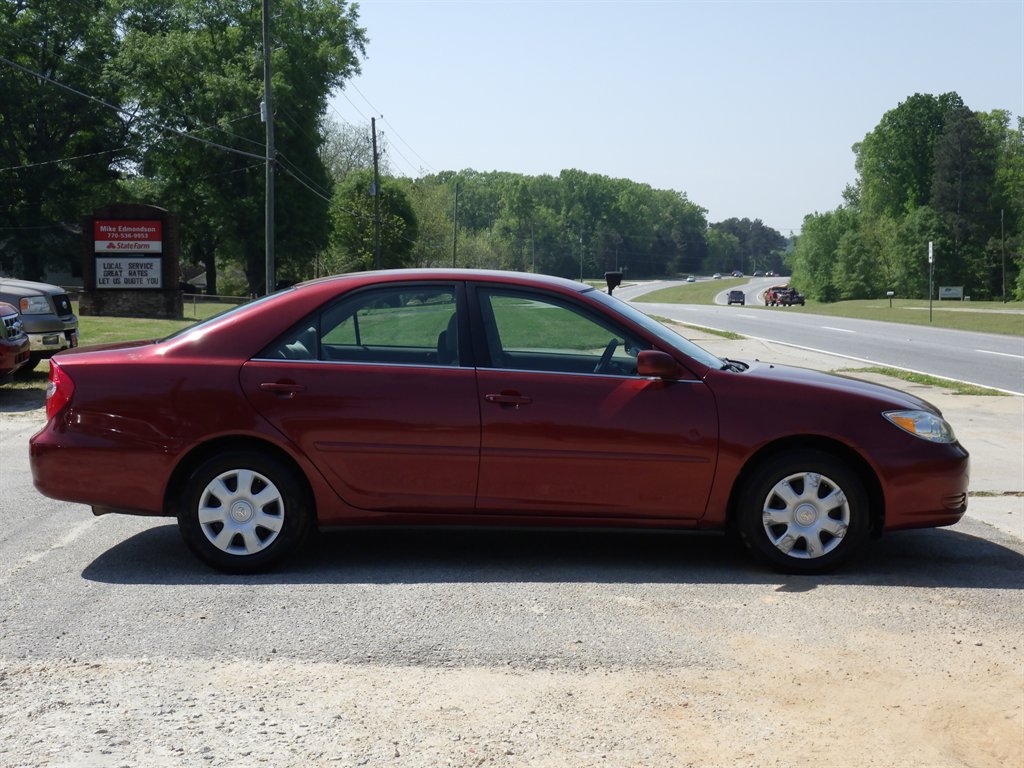 2003 Toyota Camry LE photo