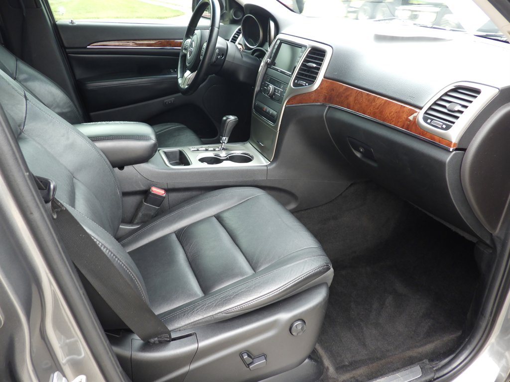 2012 Jeep Grand Cherokee Limited photo