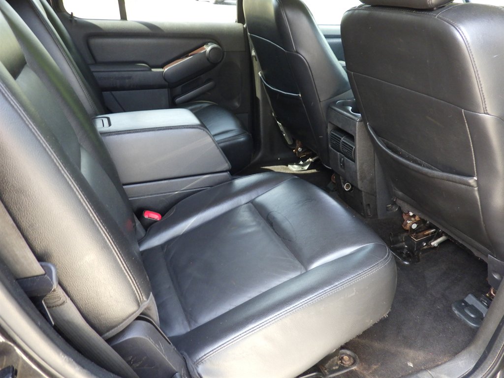 2007 Ford Explorer Limited photo