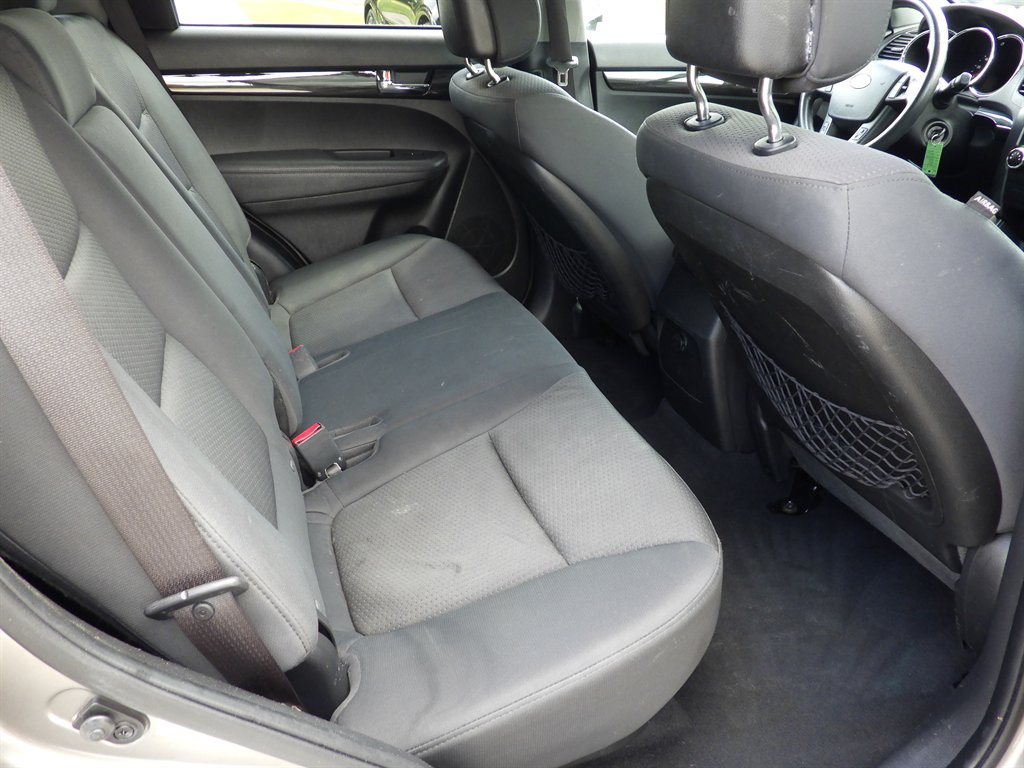 2012 Kia Sorento LX photo