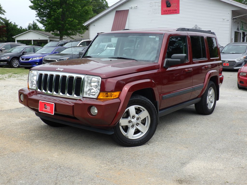 The 2008 Jeep Commander Sport photos