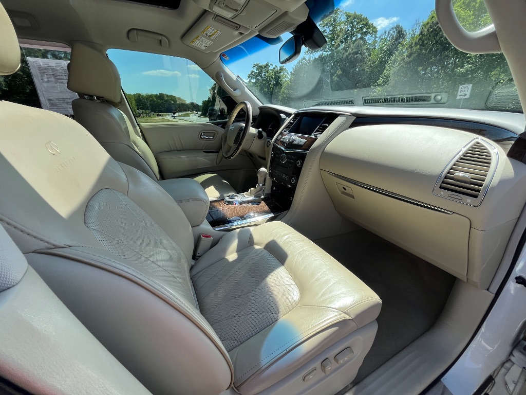 2012 INFINITI Qx56