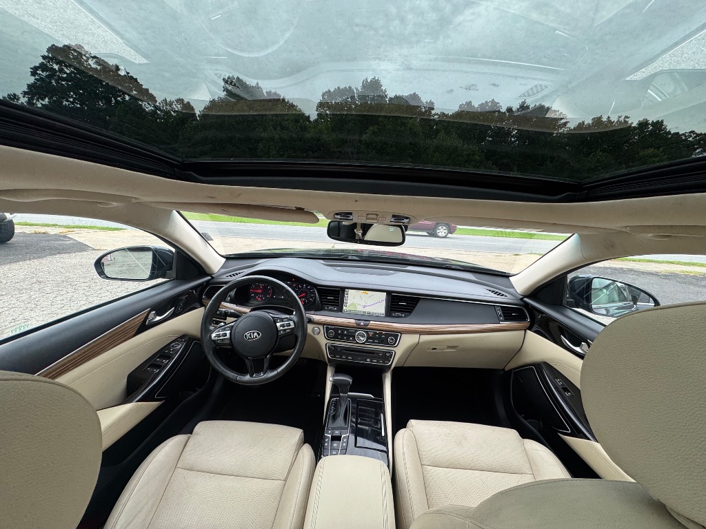 2017 Kia Cadenza