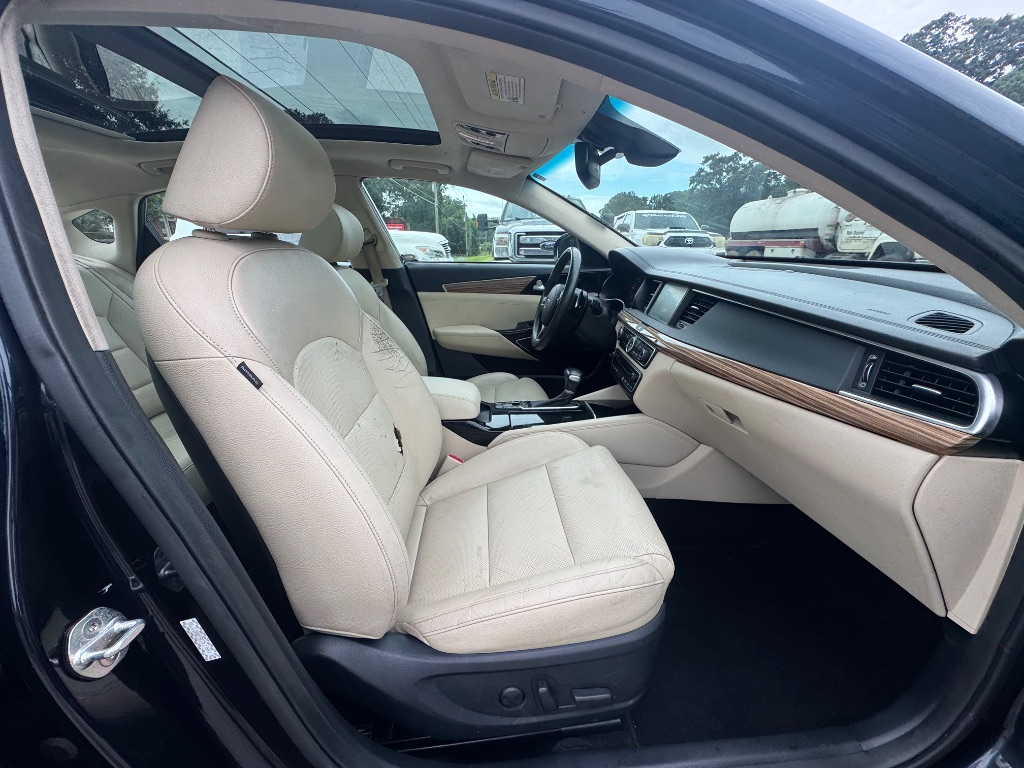 2017 Kia Cadenza
