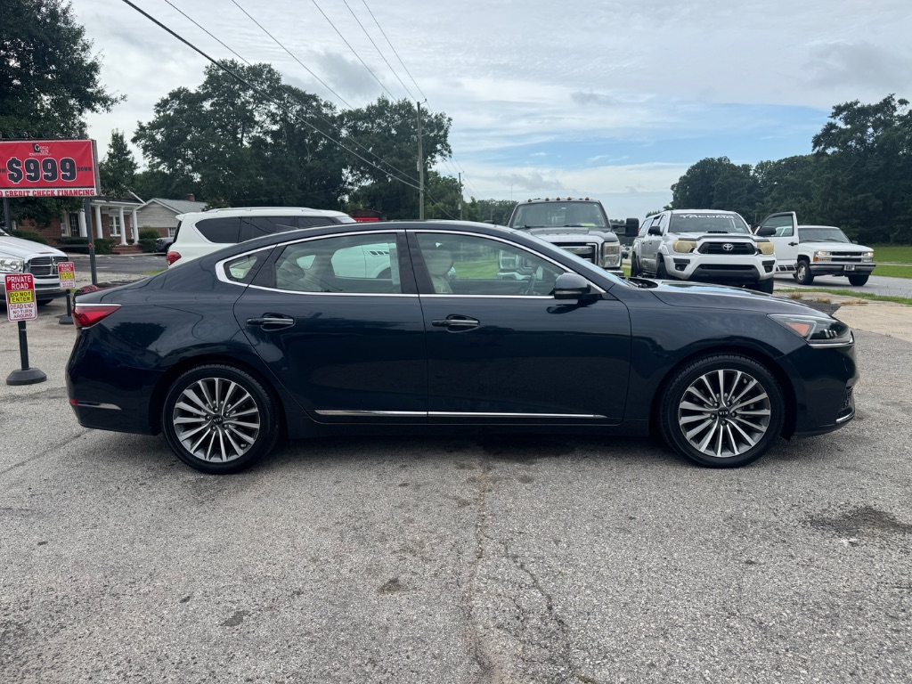 2017 Kia Cadenza