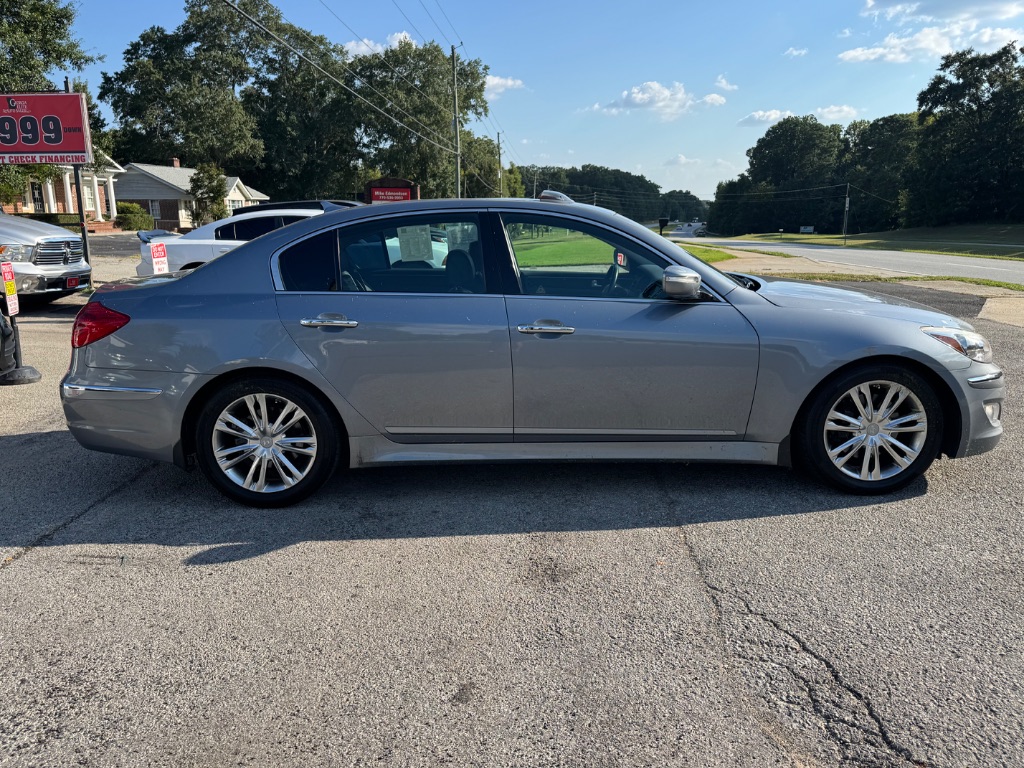 2014 Hyundai Equus
