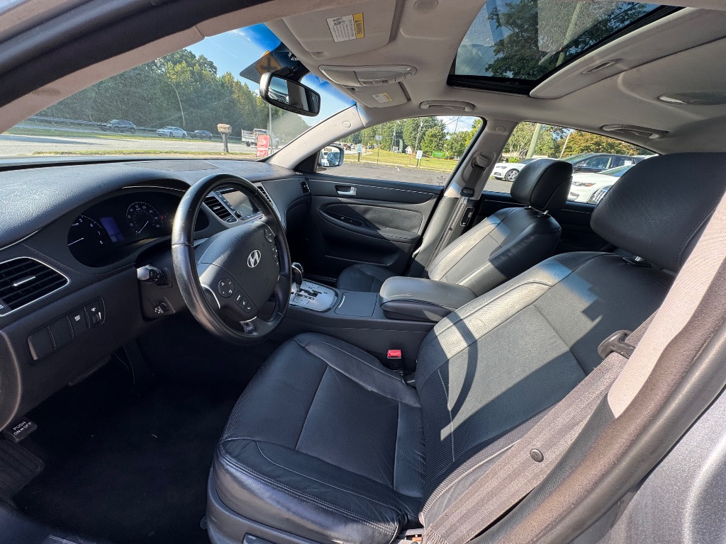 2014 Hyundai Equus