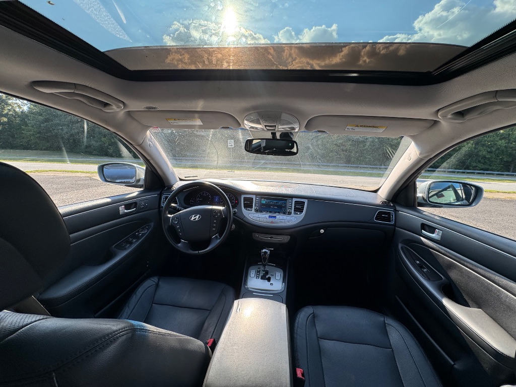 2014 Hyundai Equus