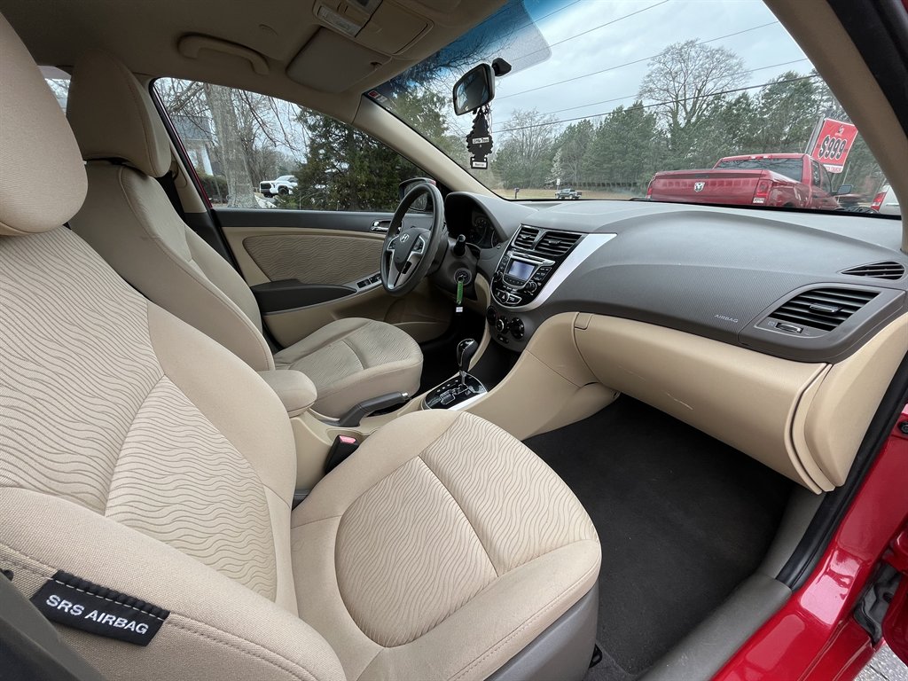 2012 Hyundai Accent