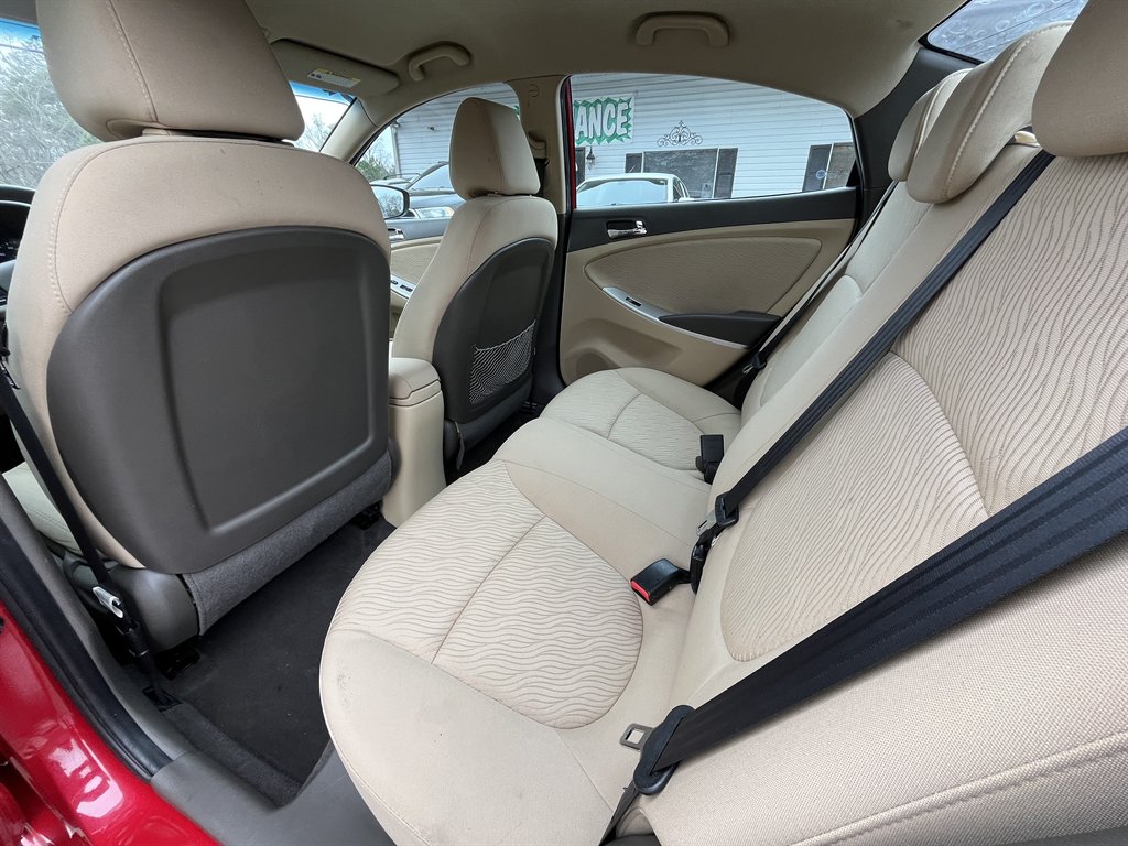 2012 Hyundai Accent