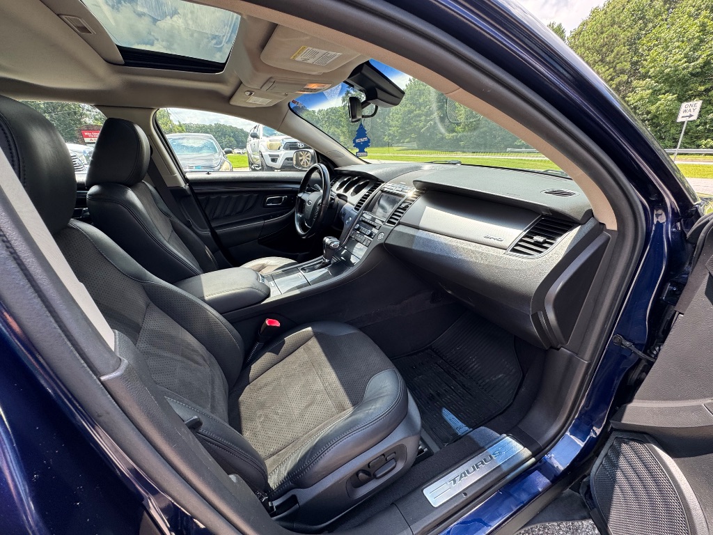 2011 Ford Taurus